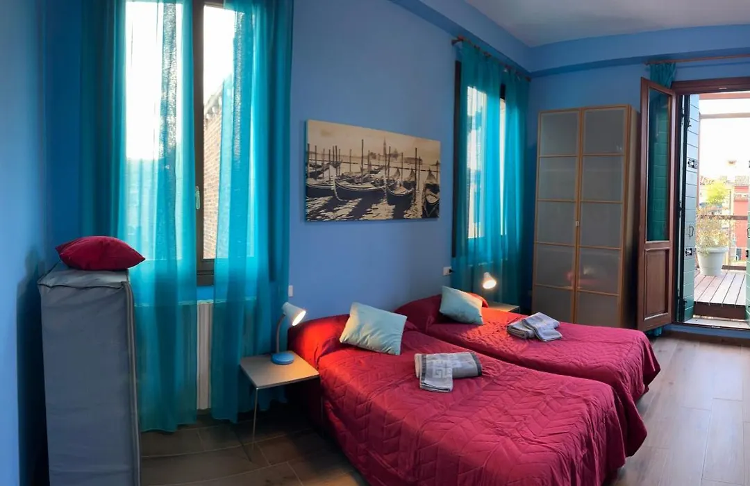 TINTORETTO 1 CON TERRAZZA SOPRA IL TETTO, 3 bagni, 3 grandi camere da letto, SUPER NUOVO-1