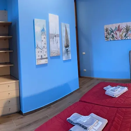TINTORETTO 1 CON TERRAZZA SOPRA IL TETTO, 3 bagni, 3 grandi camere da letto, SUPER NUOVO-2